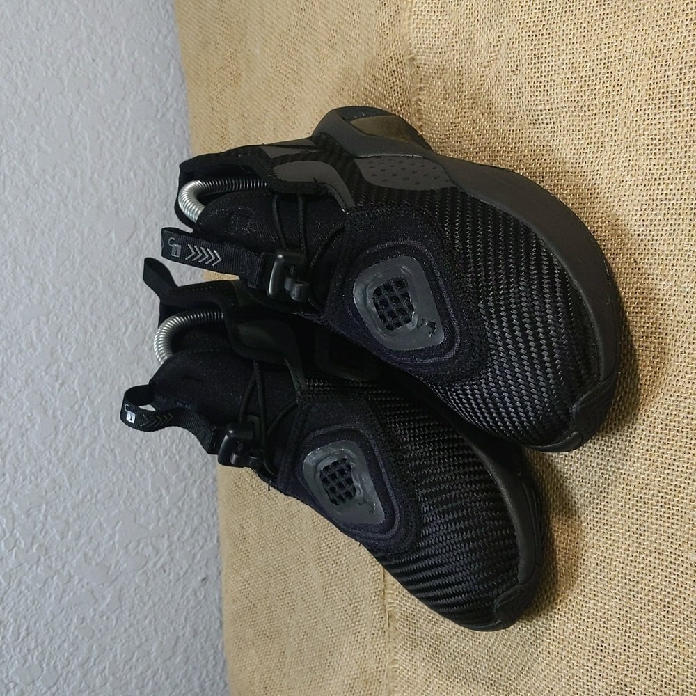 Nike LeBron Soldier 14 Kid's Basketball Shoes Sz 4.5Y, Triple Black
